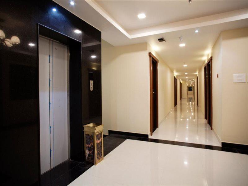 Hotel Mahalakshmi Residency Kolluru Exterior foto