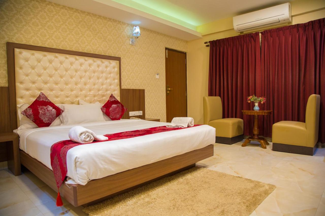 Hotel Mahalakshmi Residency Kolluru Exterior foto